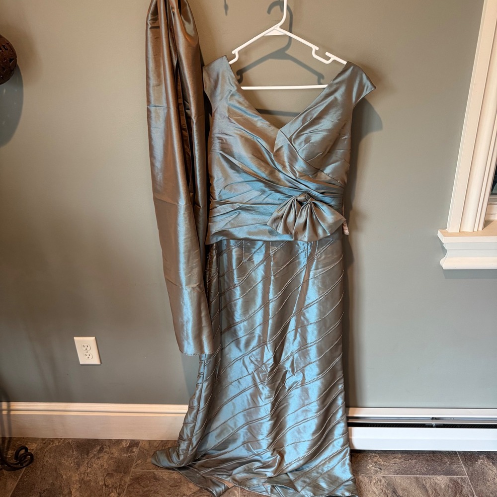Mother of the Bride Iridescent Silk Formal Evening Gown Women 12 Cameron Blake